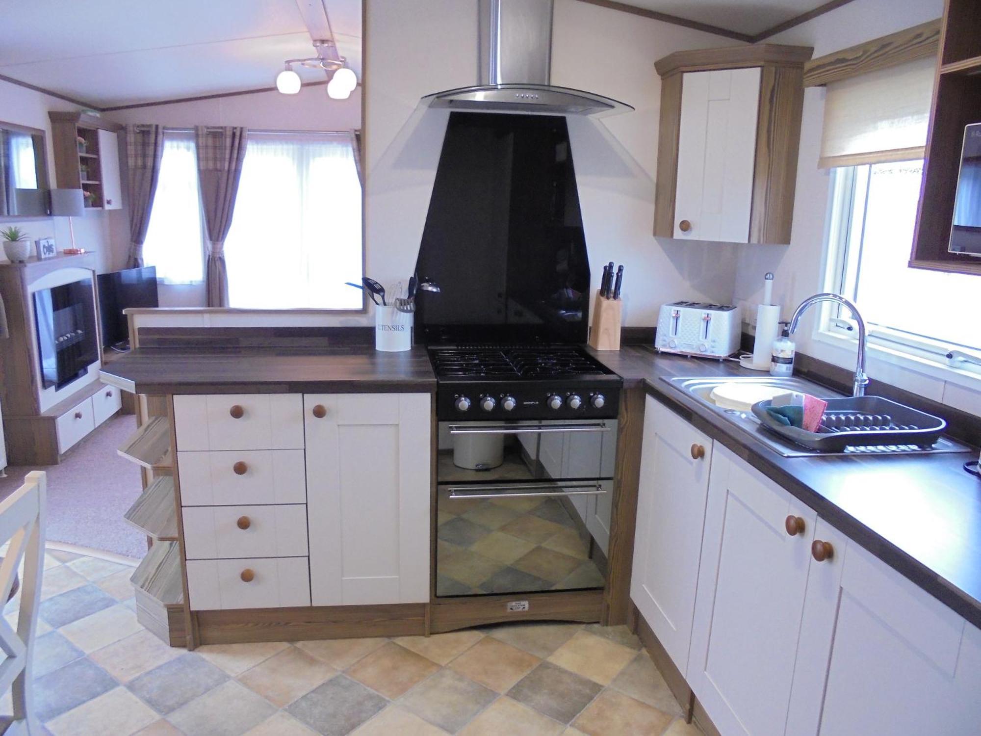 The Grange Ingoldmells: Elan 6 Berth, Central Heated, Wrap Around Decking Экстерьер фото